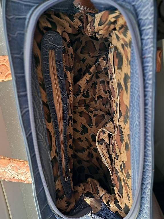 Taschen für Damen: Damentasche  – Neu und originalverpackt aus Basel von len_t965 4