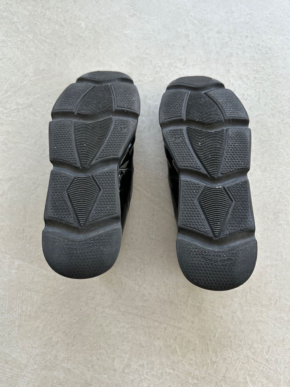 Scarpe da donna: Schwarze Lack Leder Halbschuhe Grösse 37 – Usato da Unterterzen venduto da mor_nv9n 1