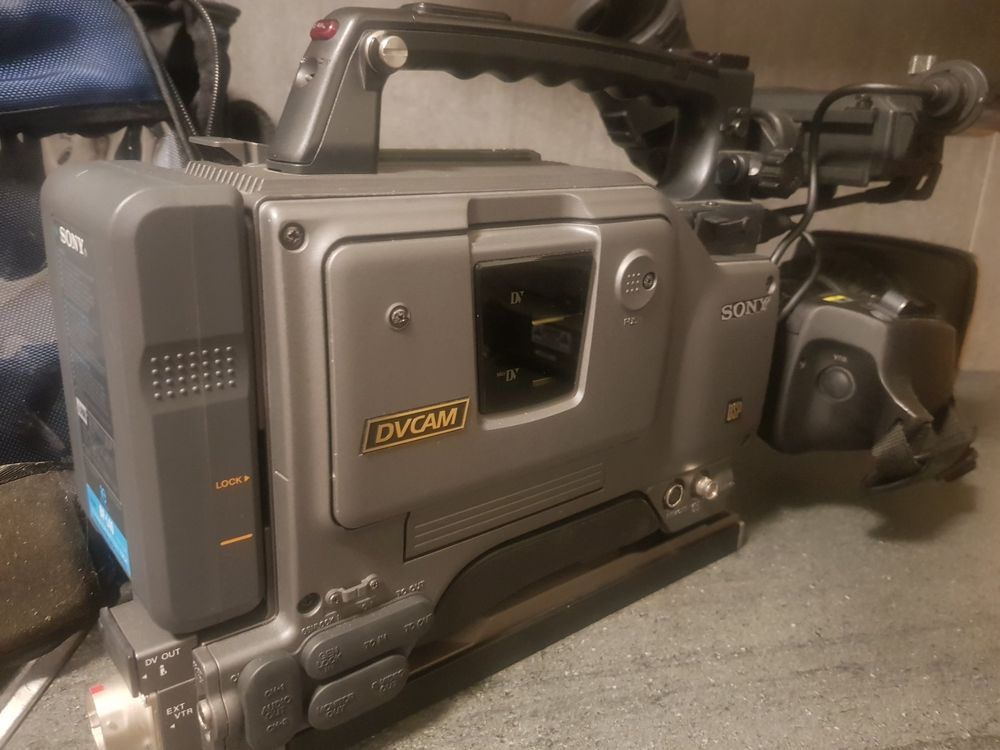 Annonce occasions - caméscope DVCAM Sony dsr-pdx10p - Le - Le
