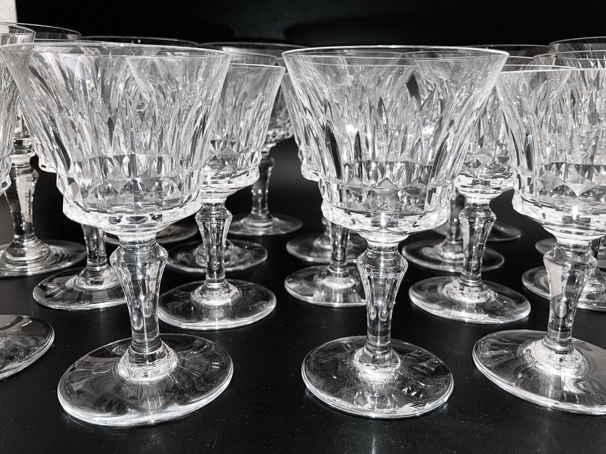 Baccarat Bicchieri: 19 Baccarat Gläser des Modells Piccadilly – Nuovo (secondo la descrizione) da Luzern venduto da downtonabbey 3