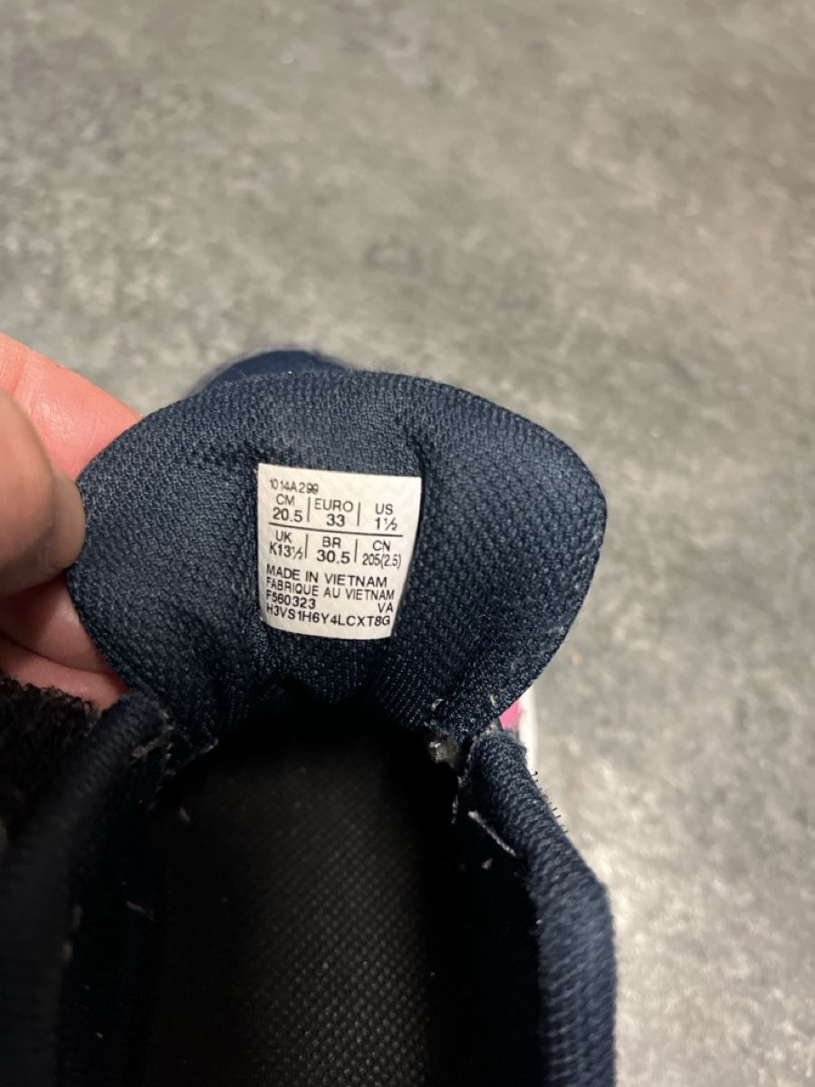 Asics Scarpe per ragazzi: Asics Kinder Laufschuhe Gr. 33 – Usato da Aarau venduto da SCH_EV 8