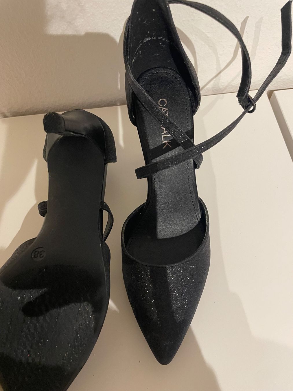 Dosenbach Scarpe da donna: Catwalk Glitzer-Pumps – Usato da Zürich venduto da lau_6htf 1