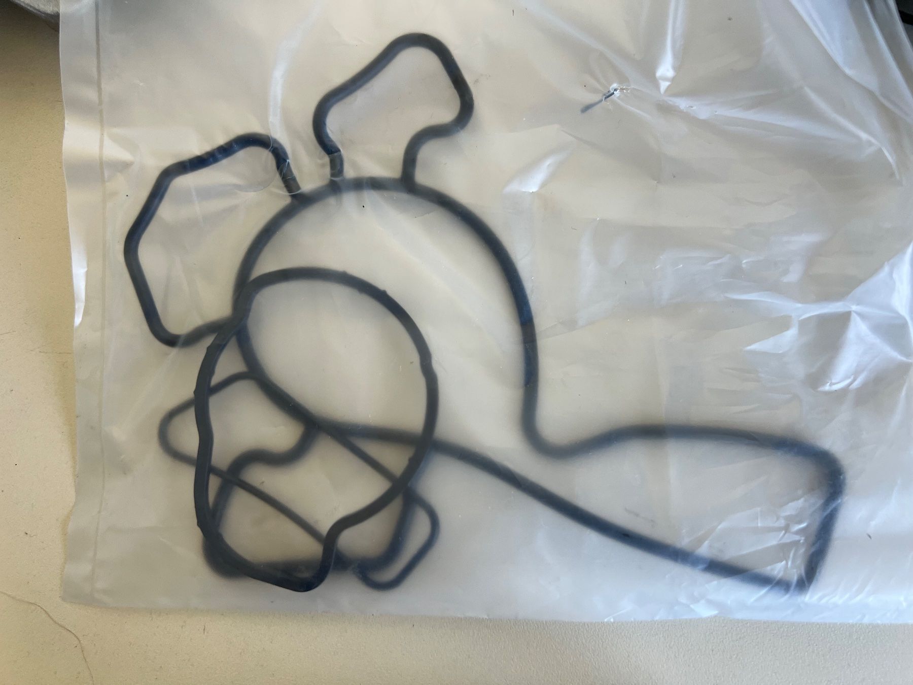 Tutti pezzi di ricambio auto: Wasserpumpe Opel Corsa C 1.0 – Nuovo e nell'imballaggio originale da Büren an der Aare venduto da Mmurri 2