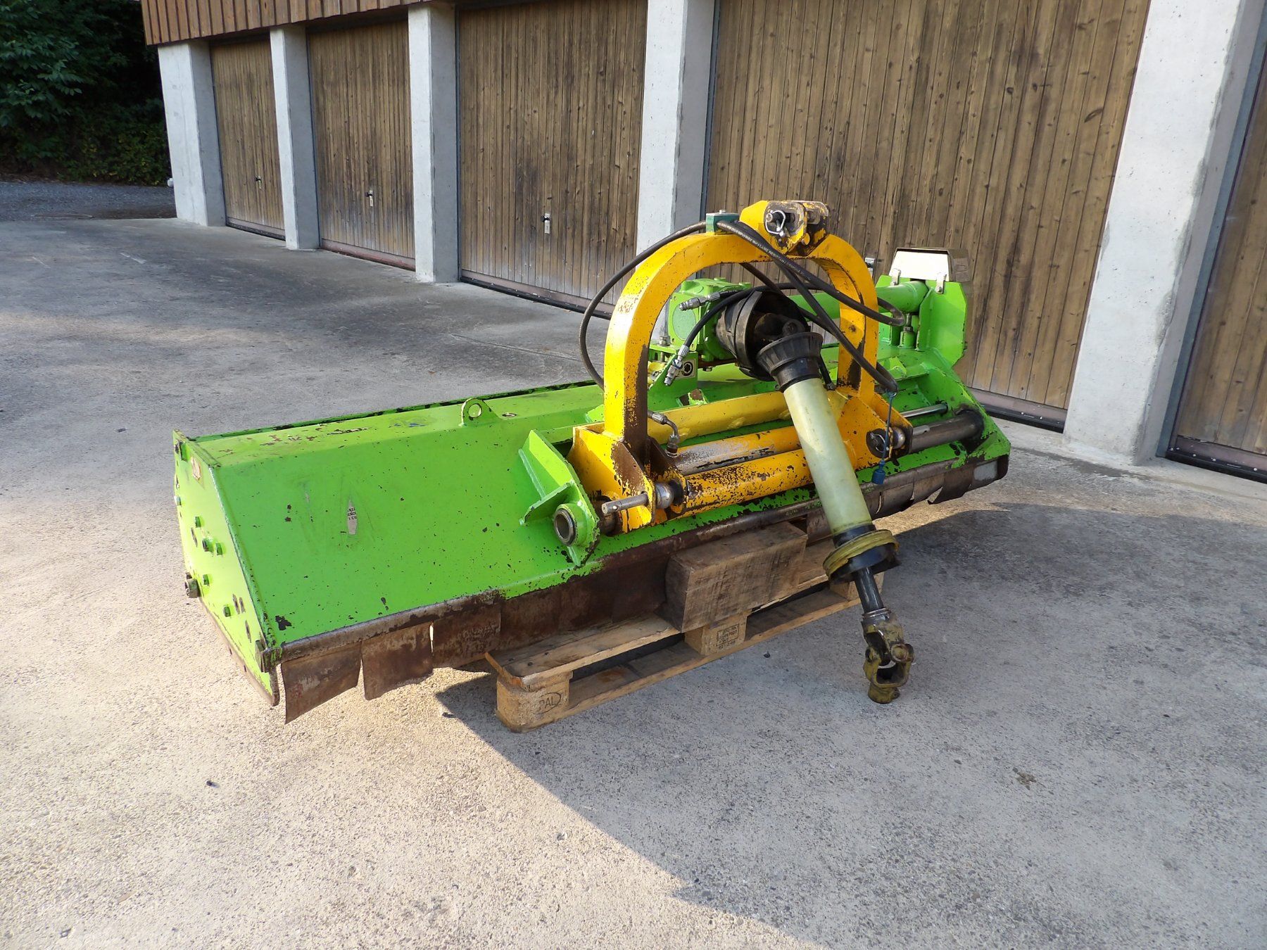 Alle Maschinen: Heck Mulcher 2,2m mit Seitenschub – Defekt aus Lyssach von stuly 1