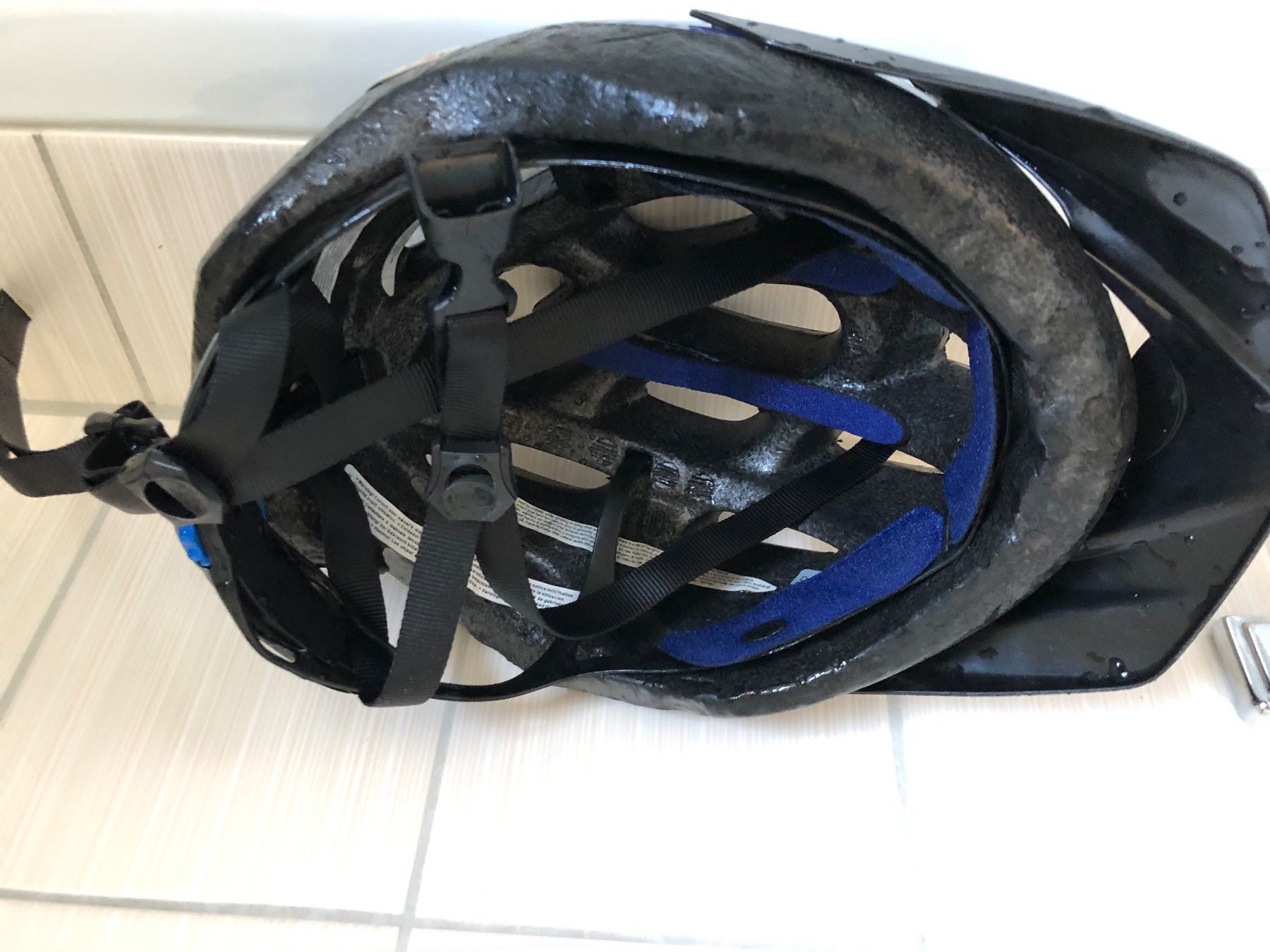 Bell Caschi: Velohelm Bell, 50-57cm – Usato da Arth venduto da Vrecam51 2