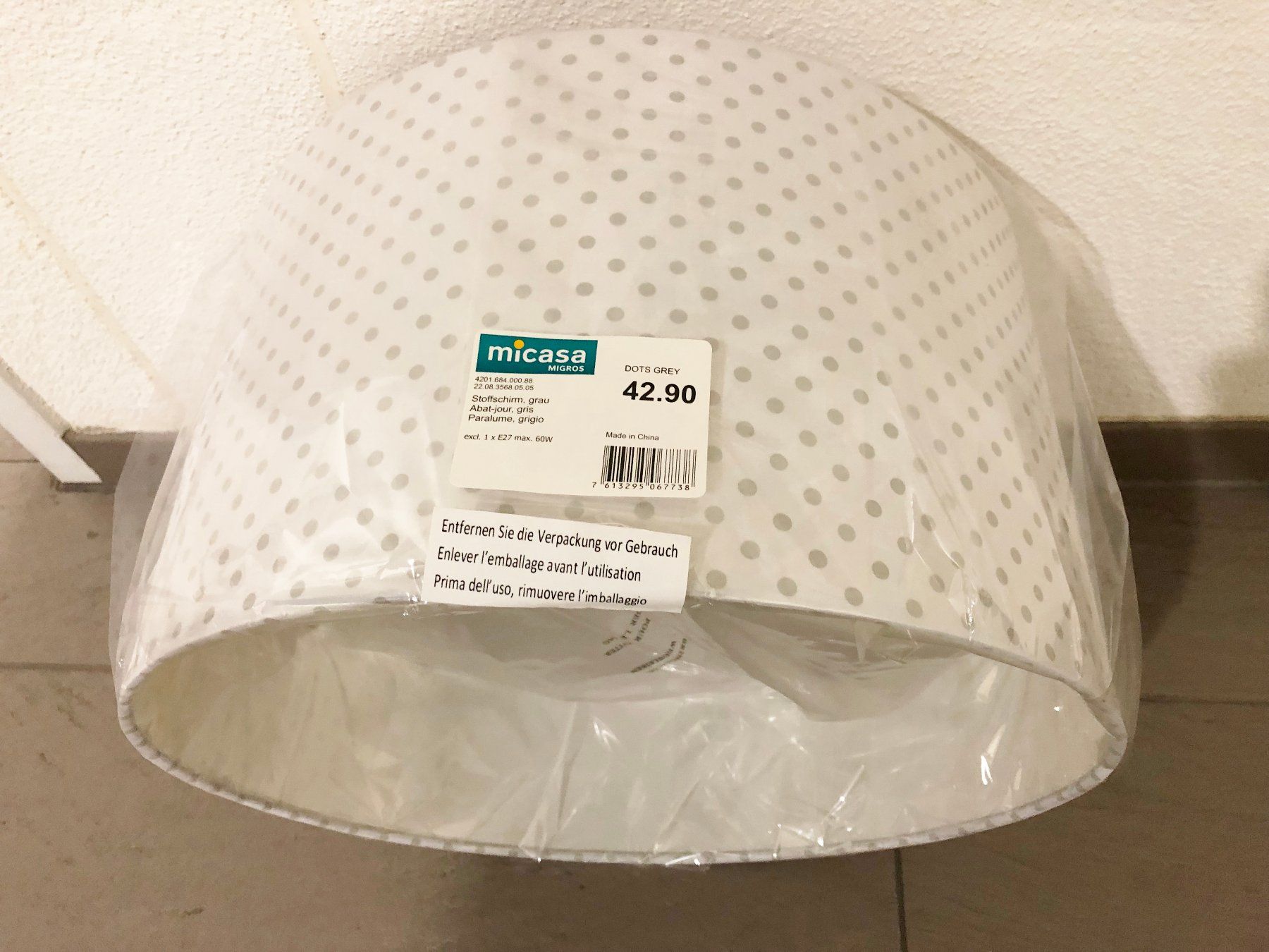 Micasa Paralumi: Lampenschirm von Micasa NP 42.90 – Nuovo e nell'imballaggio originale da Glattbrugg venduto da Ariel012