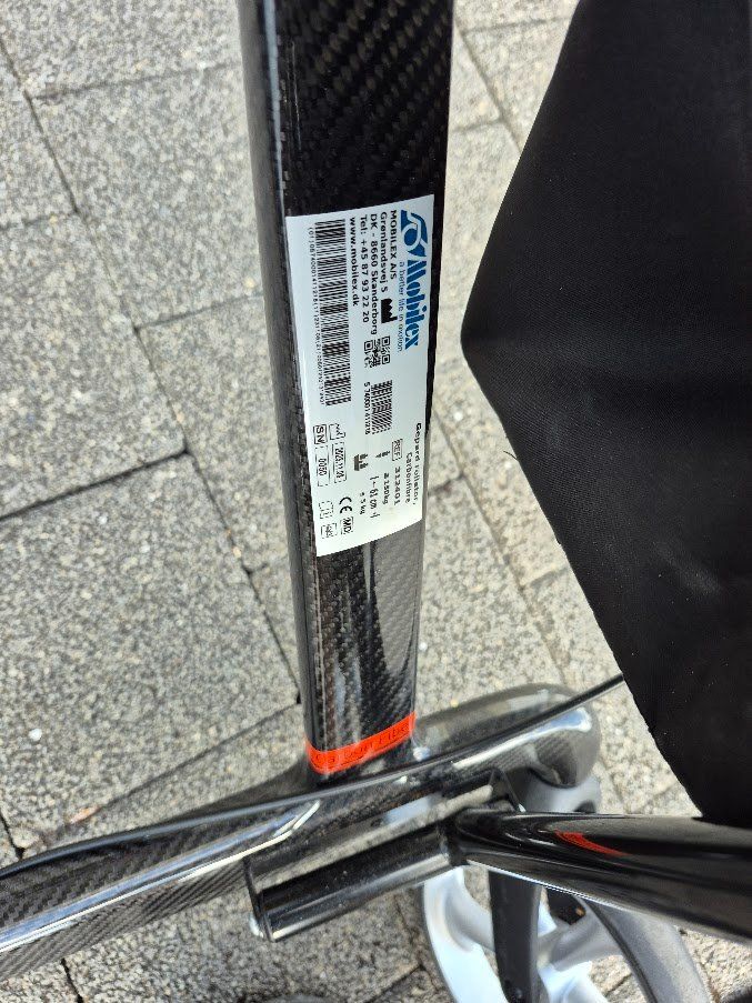 Ausili per la deambulazione: Rollator aus Carbon – Usato da Fischbach LU venduto da Minka09 4