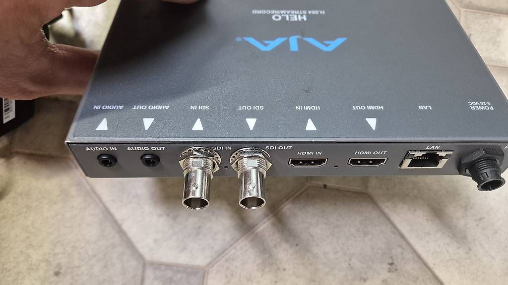 Systèmes audio & multimédias: AJA Helo Streaming Encoder – D'occasion à Hohenrain par Sven848 1