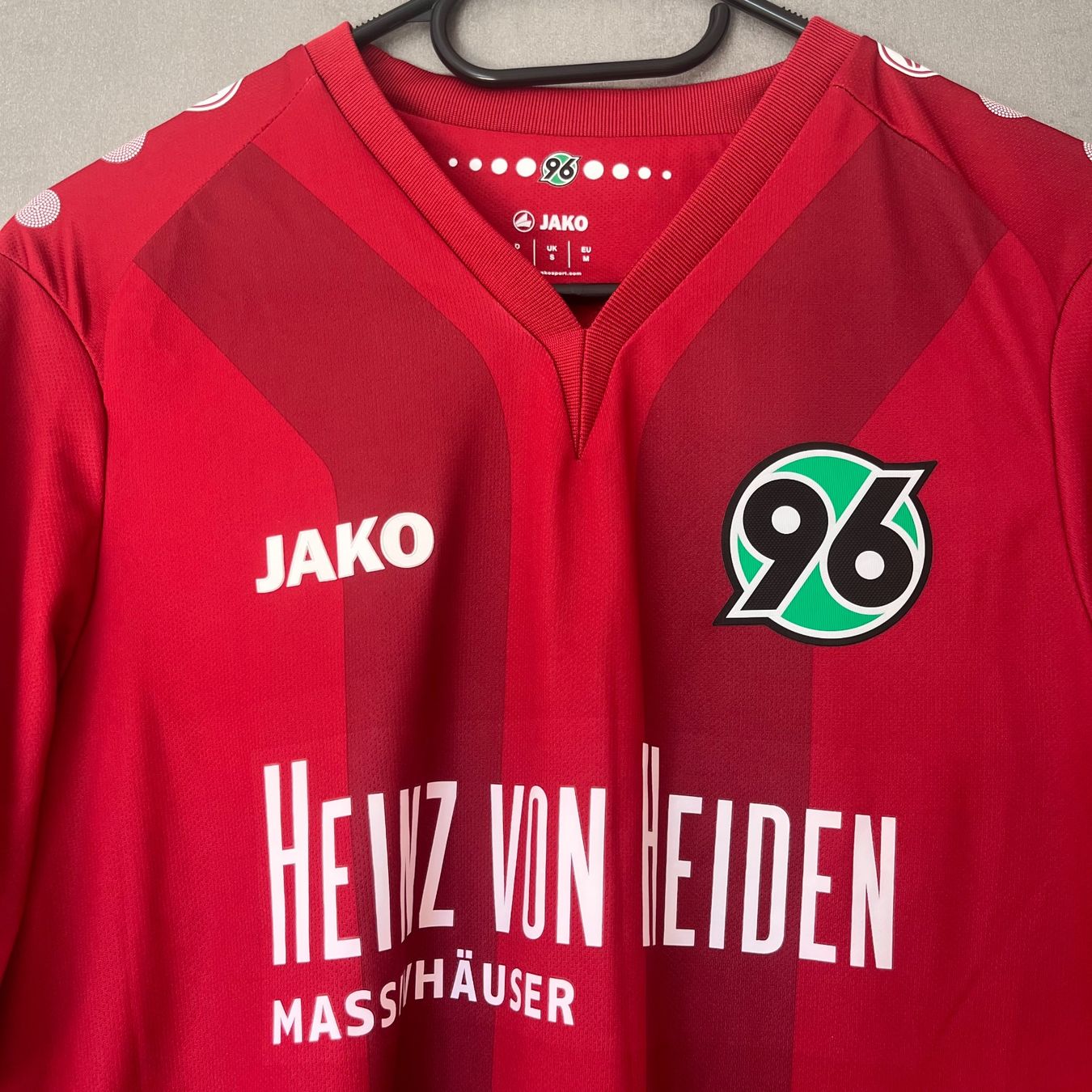 Jako Leibchen & Hosen: Matchworn Hannover 96 Kiyotake Jako – Gebraucht aus Winterthur von LaBodega 2