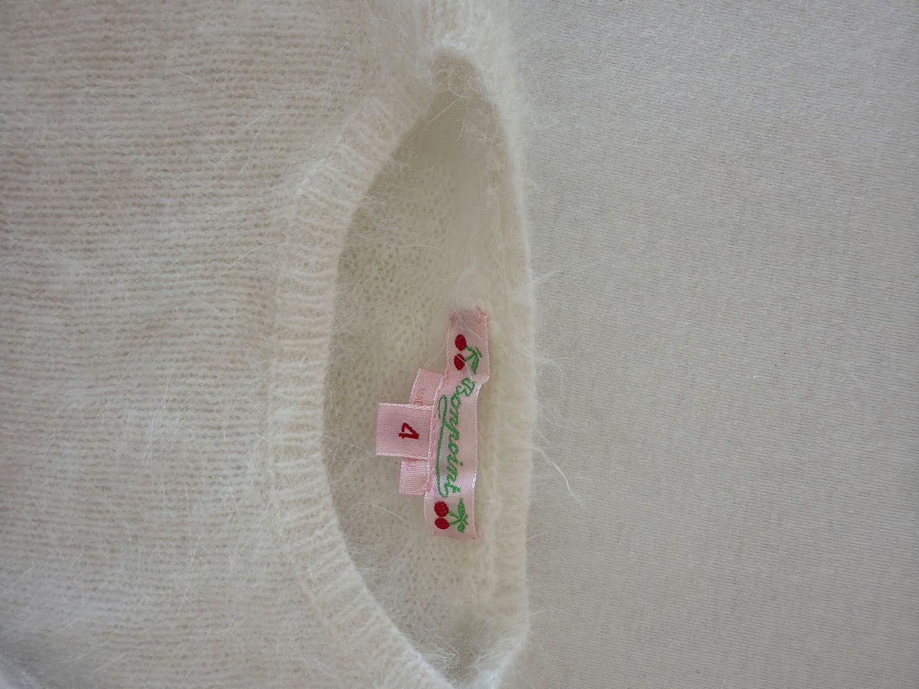 Bonpoint Maglioni & Felpe: Bonpoint Mädchen Angora Pullover 4 Jahre – Usato da Roggwil TG venduto da est_r5x7 1