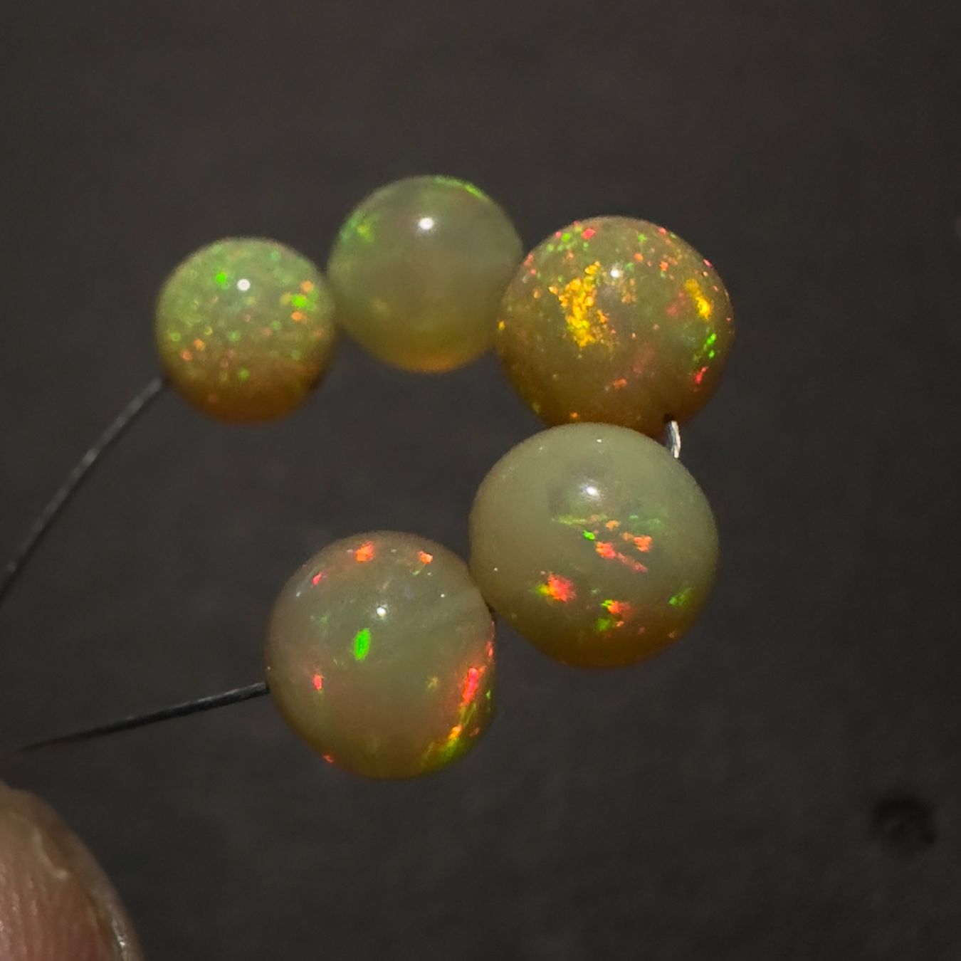 Edelsteine: 4.26 ct - Natural Ethiopian Opal Beads - 5 Pcs – Neu (gemäss Beschreibung) aus Zürich von Yoohooz 5