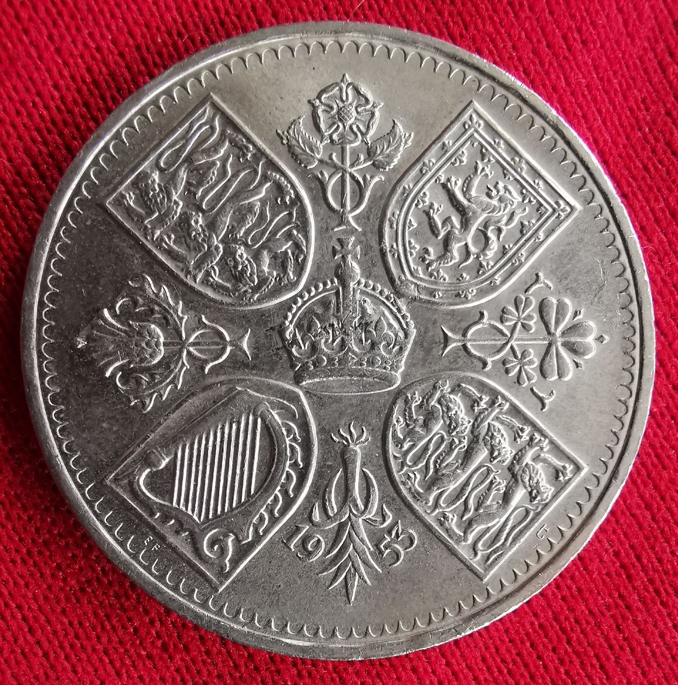 Tutti le monete: 5 Shillings 1953 Krönung Elizabeth II – Usato da Küssnacht am Rigi venduto da Gold_und_mehr