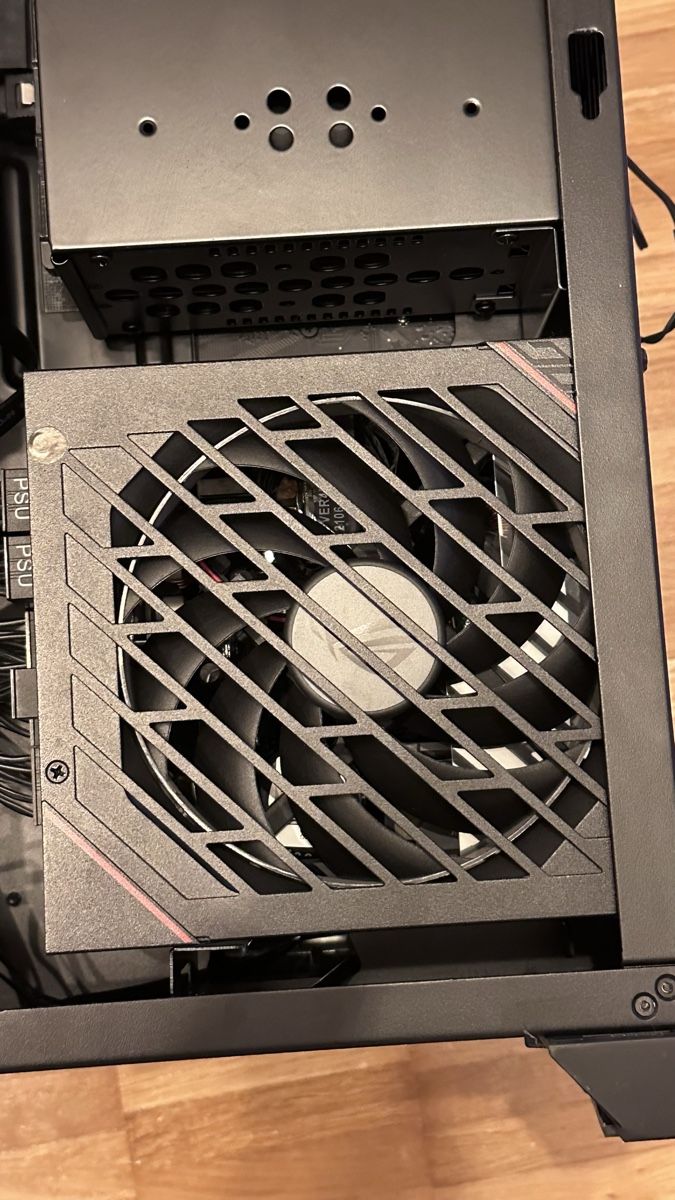 Asus Componenti elettronici: PC-Netzteil  ASUS ROG Strix 1000G Gold – Nuovo (secondo la descrizione) da Wädenswil venduto da dai_2bcv 1