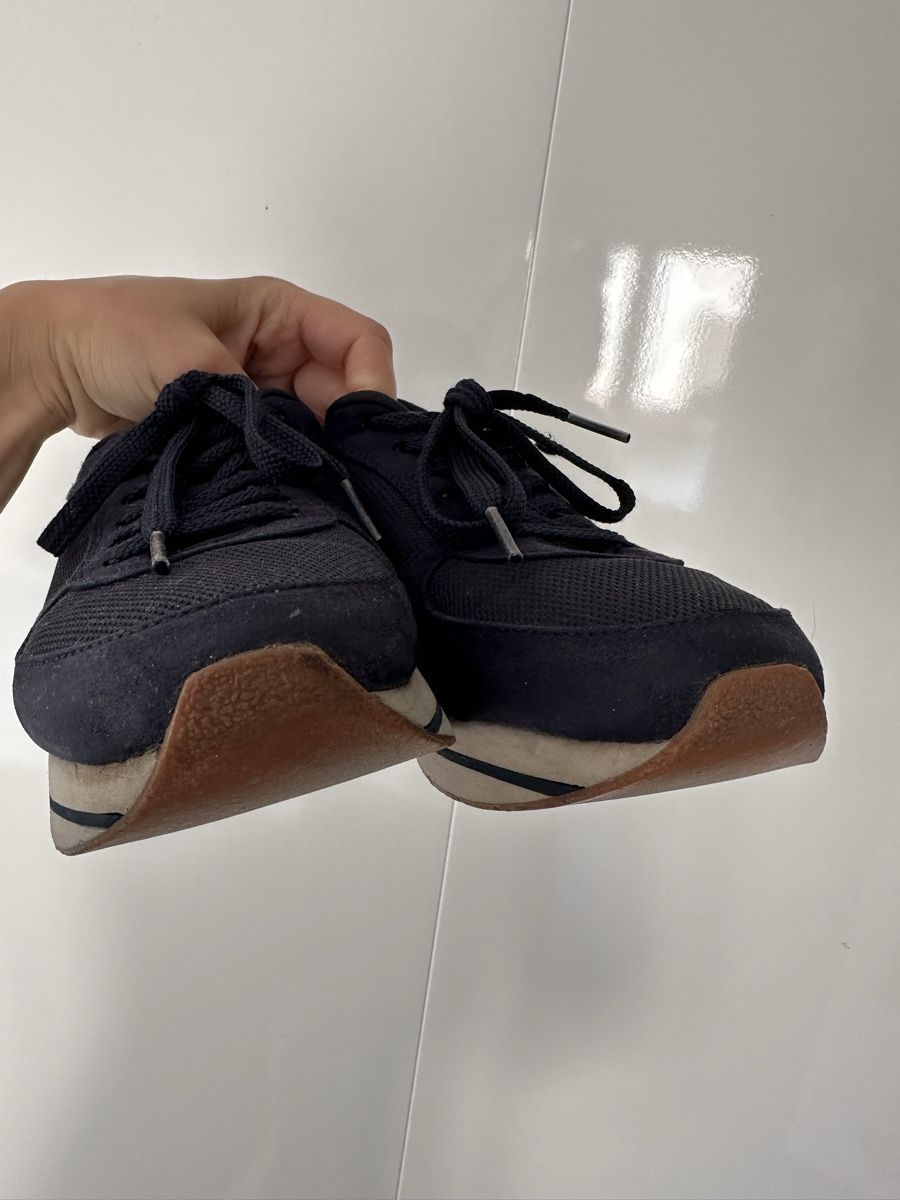 Zara Scarpe da donna: ZARA navy blue sneakers – Usato da Uster venduto da Monika_OB 1