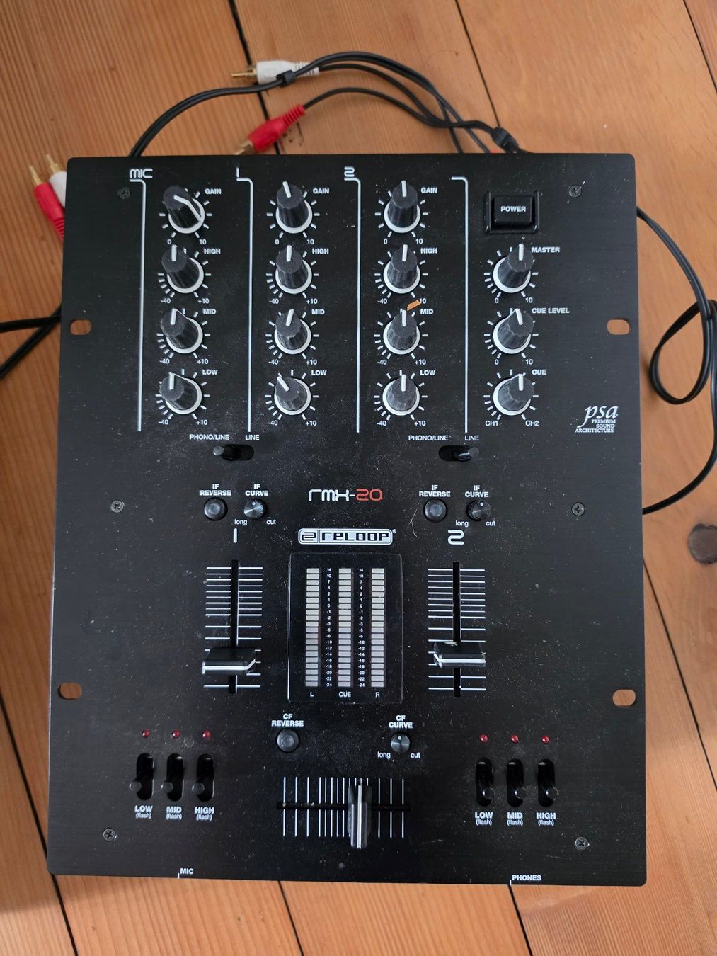 Platines de mixage: Mischpult DMX-20 Reloop BlackFire Edition – D'occasion à Winterthur par klematis12