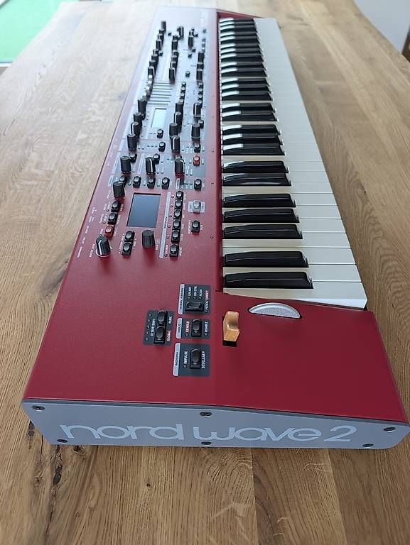 Nord Strumenti musicali: Neuwertiger Synth Nord Wave 2 – Usato da Birmensdorf ZH venduto da fastolf 2