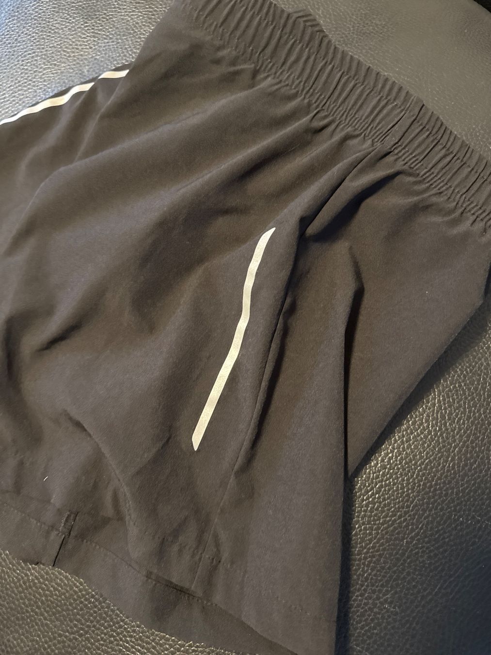 Pantaloni: Run Shorts Gr. 38 – Usato da Strengelbach venduto da lana40 4