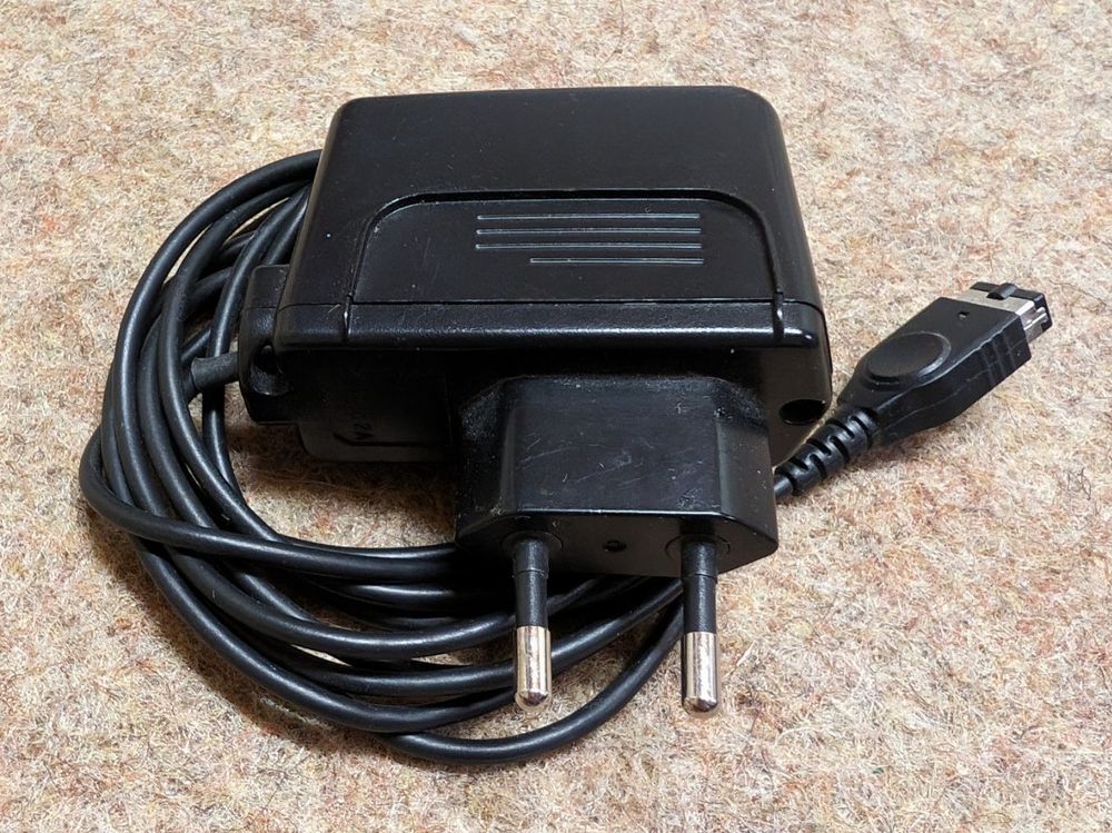 Ladekabel F&uuml;r Nintendo DS &amp; GBA SP / Gameboy Advance SP (Neu Und Originalverpackt) In Uster F&uuml;r