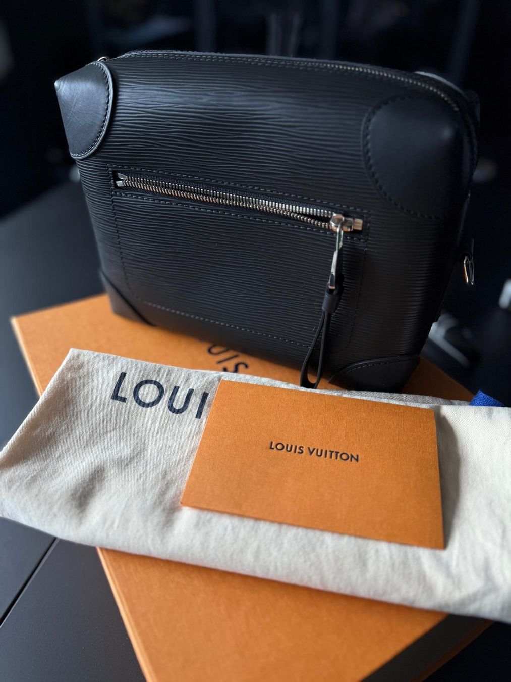 Louis Vuitton Sacs: Louis Vuitton Supple Trunk Messenger Bag Epi Leather – Neuf avec emballage d'origine à Walchwil par Bodytransformer2000 3
