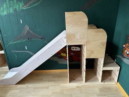 Tolle Rutschbahn mit Trofastmöbel als Treppe