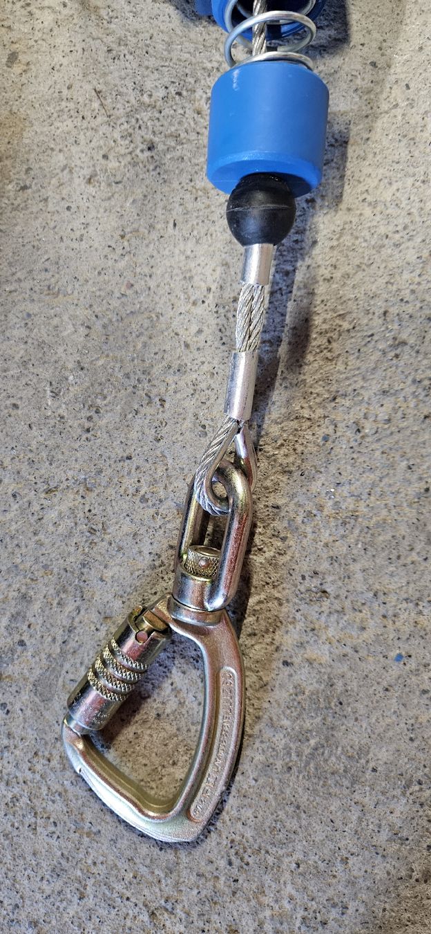 Attrezzatura da arrampicata: SpanSet Auffangrollensystem Hochsicherheitsgerät  – Nuovo (secondo la descrizione) da Baar venduto da Vel...Baar45 4