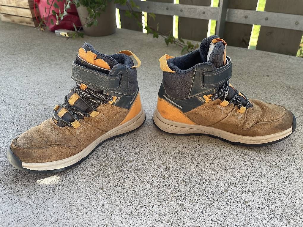 Scarpe per ragazzi: Winterschuhe Grösse 29 – Usato da Brütten venduto da Snowkiwi 3