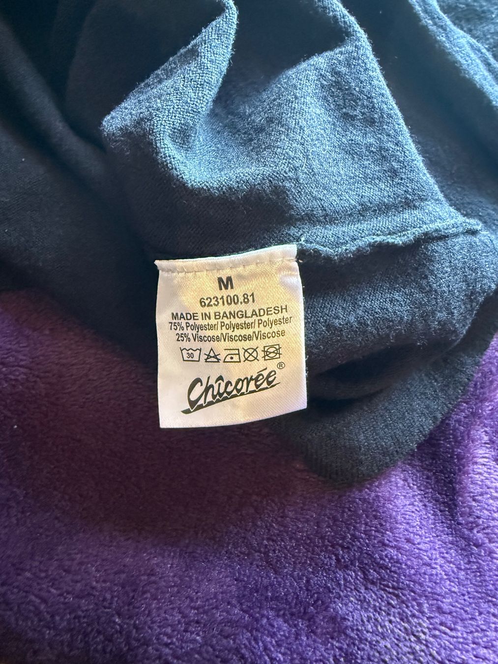 Pulls & Sweat-shirts: Damen Pullover schwarz Langarm Grösse M – D'occasion à Aesch (Neftenbach) par Maece_ 4