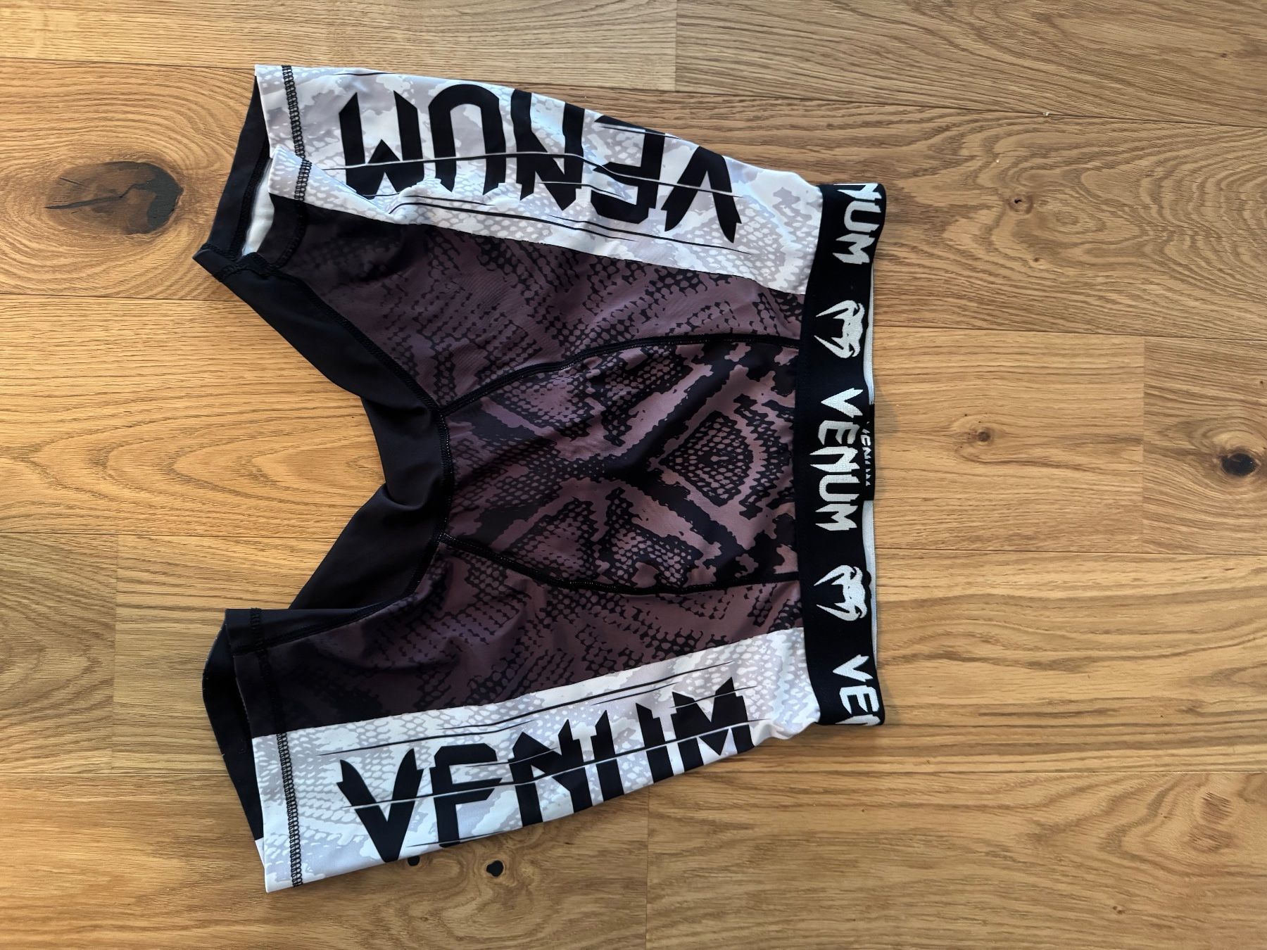 Venum Kleiderpakete: Venum – Gebraucht aus Triengen von Simi0816 3