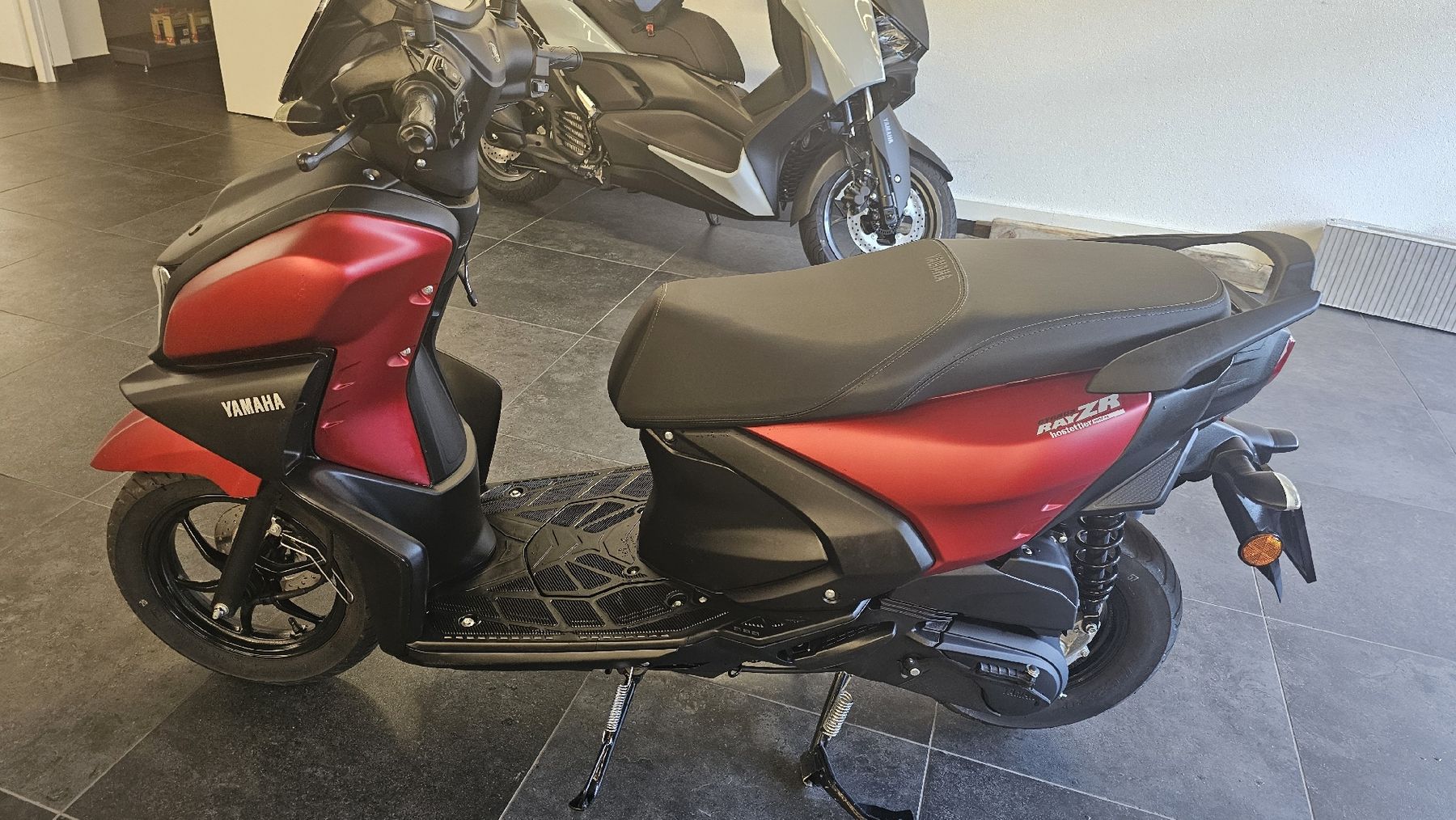 Scooters: scooter  yamaha  125 – Gebraucht aus St Pierre de Clages von teixeirav 3