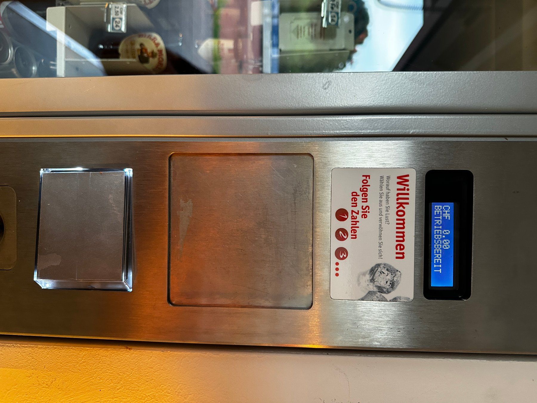 Selecta Altro per Gastronomia & Hotel: Selecta Getränkeautomat Robimat 75 – Usato da Kerzers venduto da mic_8pkc 3