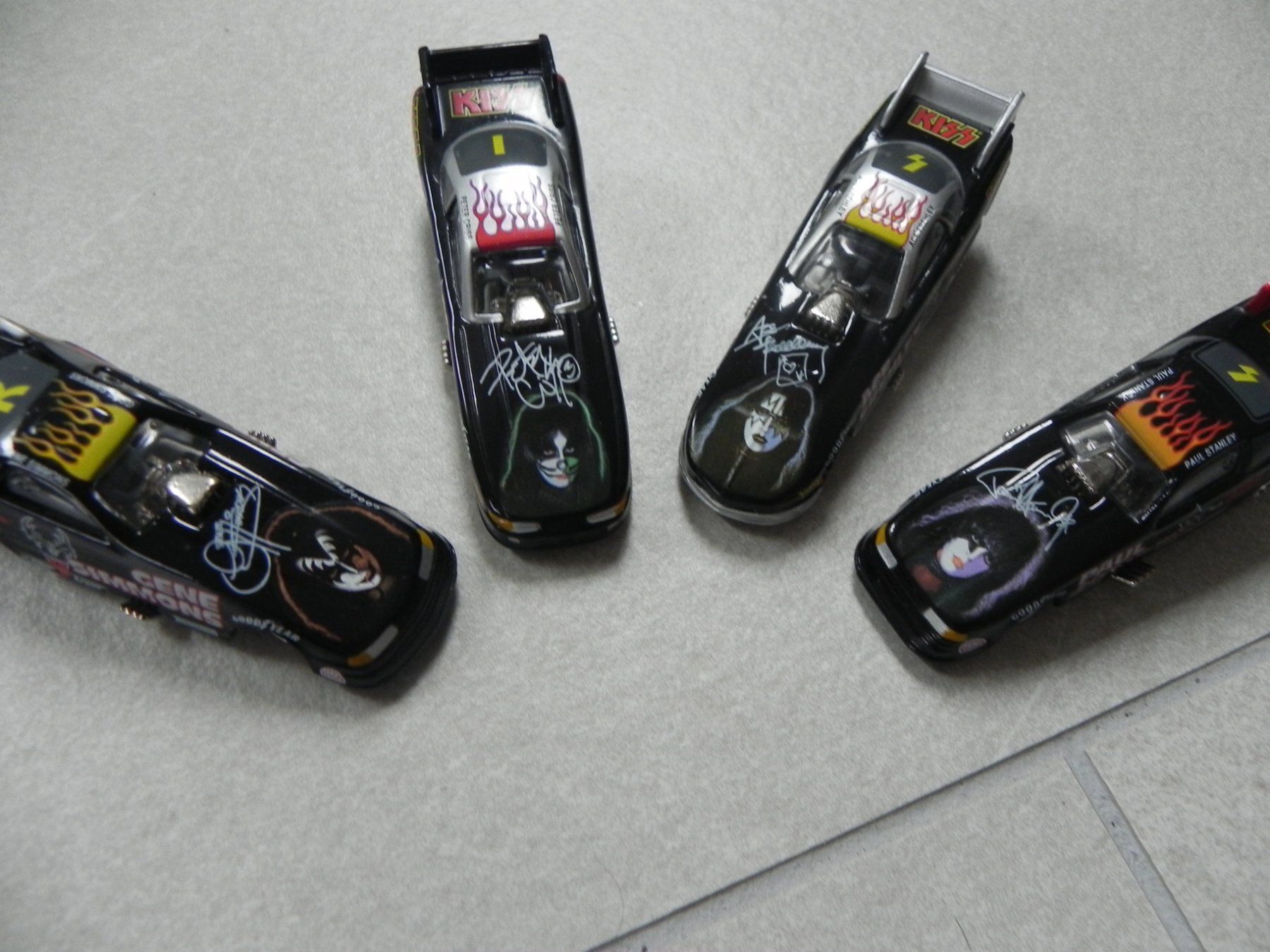 Giocattoli: Kiss Autos – Usato da Aarburg venduto da Frys 1