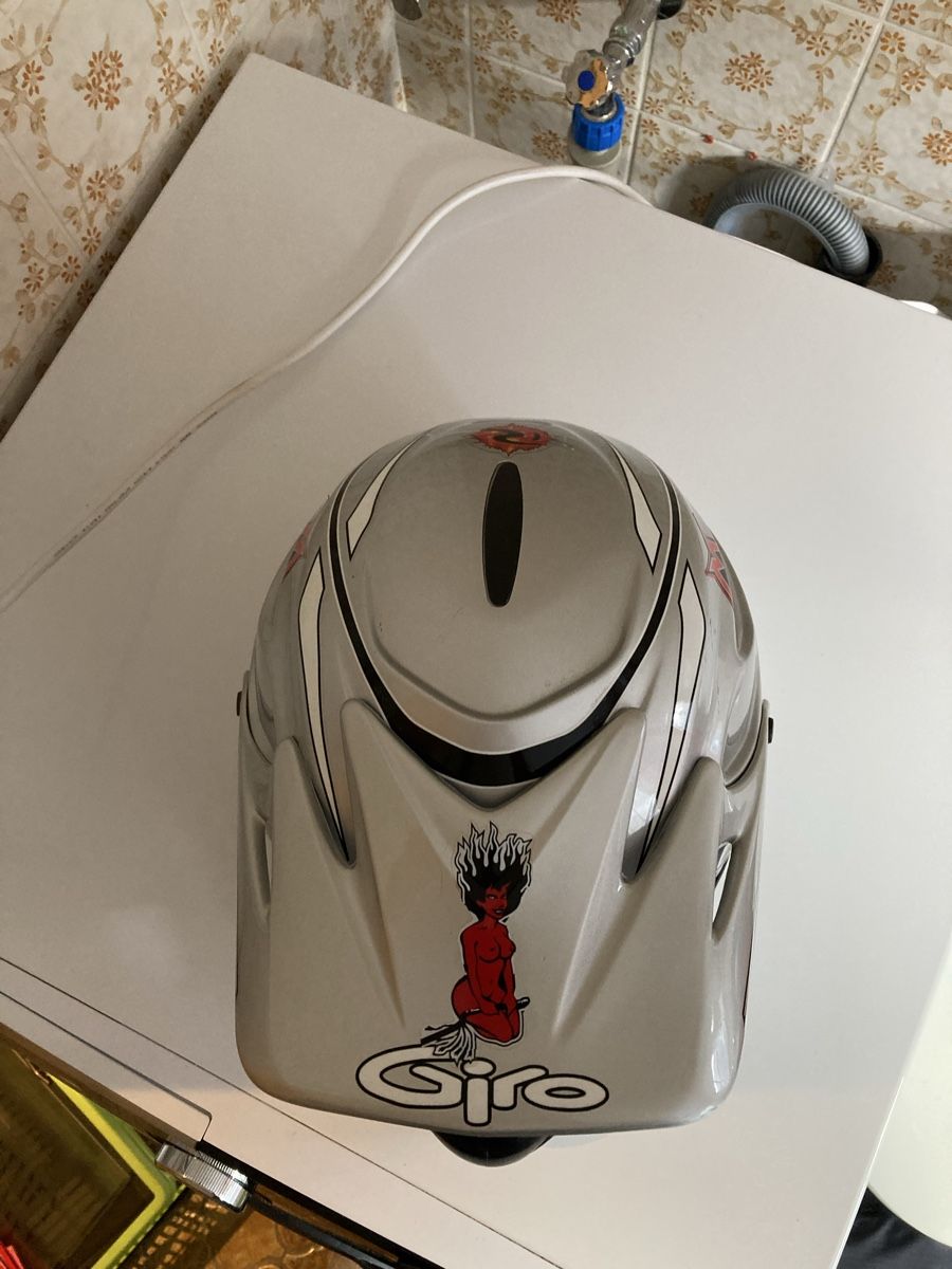Giro Caschi: Casque intégral de vélo – Usato da Saxon venduto da tok_8dnf 3