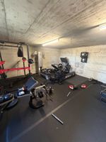 Kompletter Fitnessraum zu verkaufen