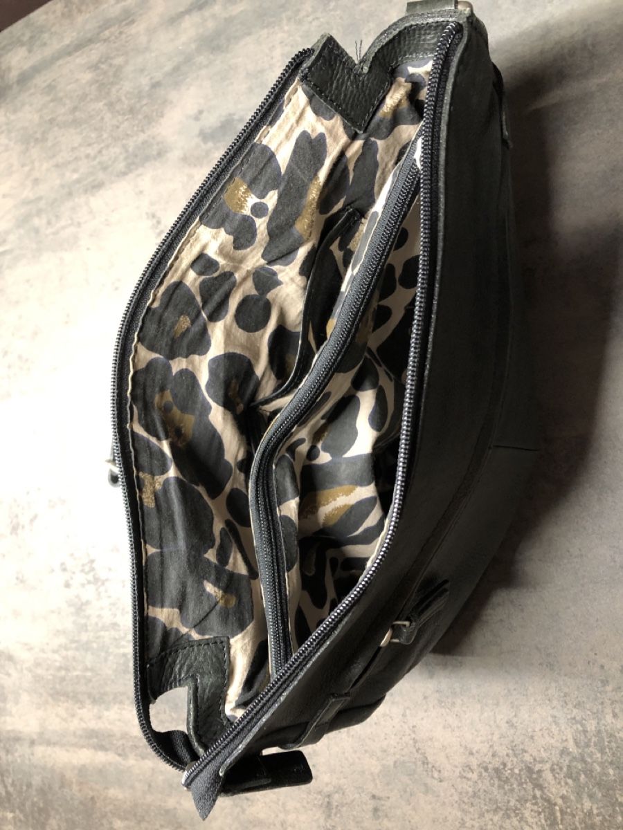 Claudio Ferrici Borse da donna: Ledertasche Ferrici schwarz – Usato da Steffisburg venduto da Maratsch 4