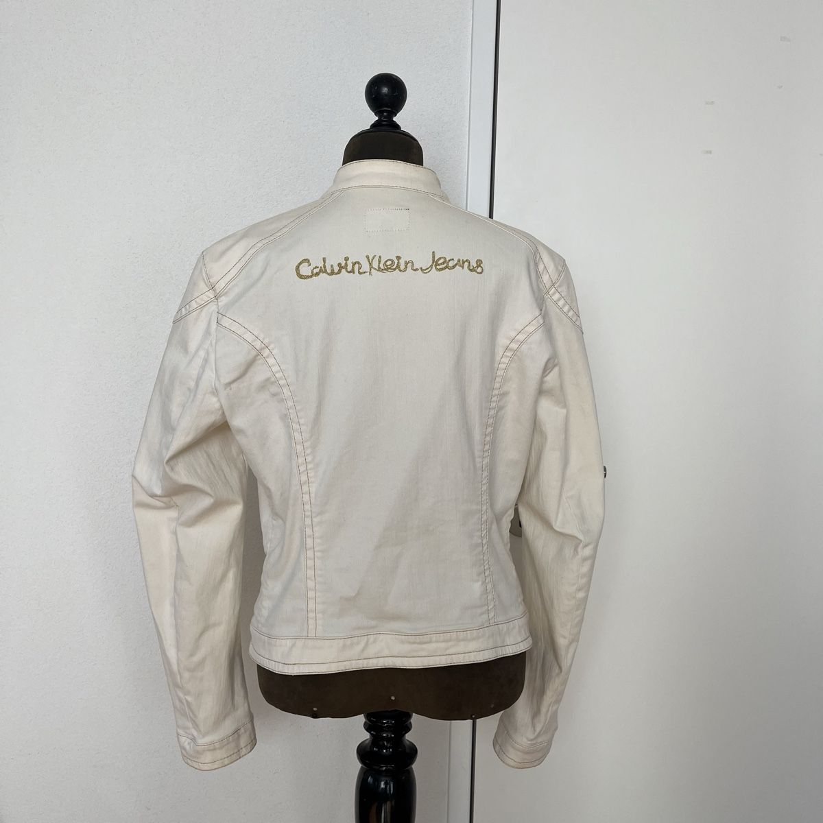 Calvin Klein Giacche: Calvin Klein Jeans Jacke – Usato da Zug venduto da saskia-chiara 2