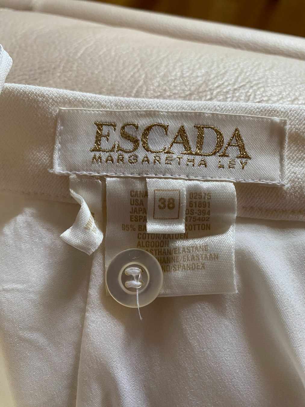 Escada Gonne: Escada Jupe Grösse 38 – Nuovo (secondo la descrizione) da Volketswil venduto da schnapp01 1