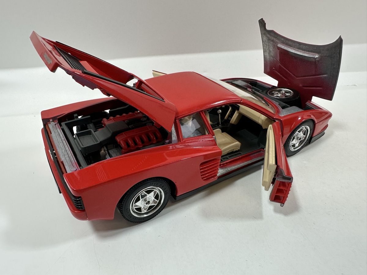 Bburago Modellini d'auto: Ferrari Testarossa 1:18, rot, BBURAGO – Usato da Zofingen venduto da rf9_x2xt 5