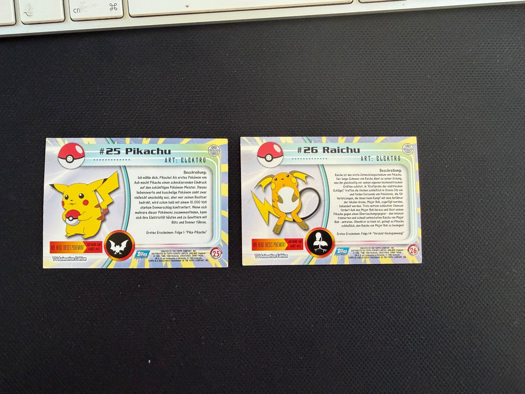 Pokémon Sammelbilder & Trading cards: Pokémon Topps - Pikachu & Raichu – Gebraucht aus Zürich von mountainwizard00 1