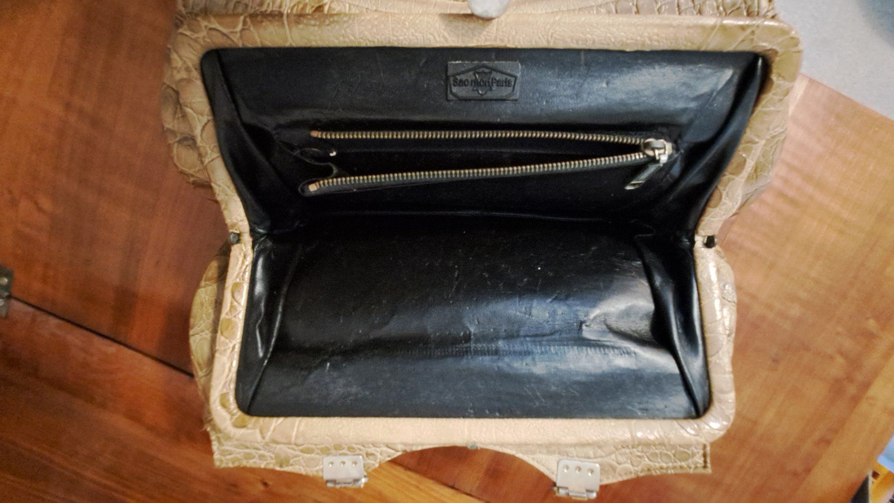 Sacs femmes: Handtasche, ev. aus Schlange – D'occasion à Langenthal par T.L. 2