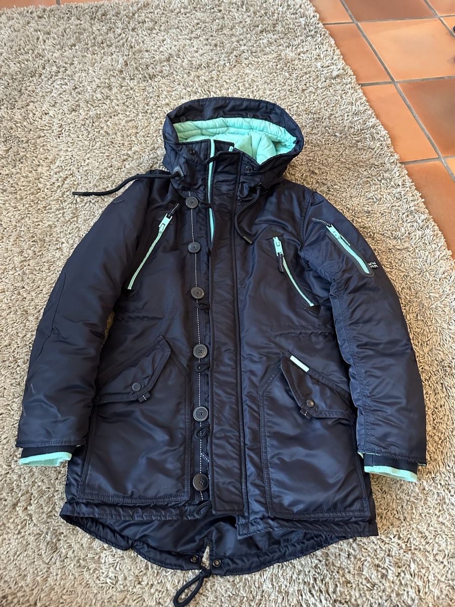 Superdry Giacche: Superdry Winterjacke Grösse S – Usato da Einigen venduto da Inna_