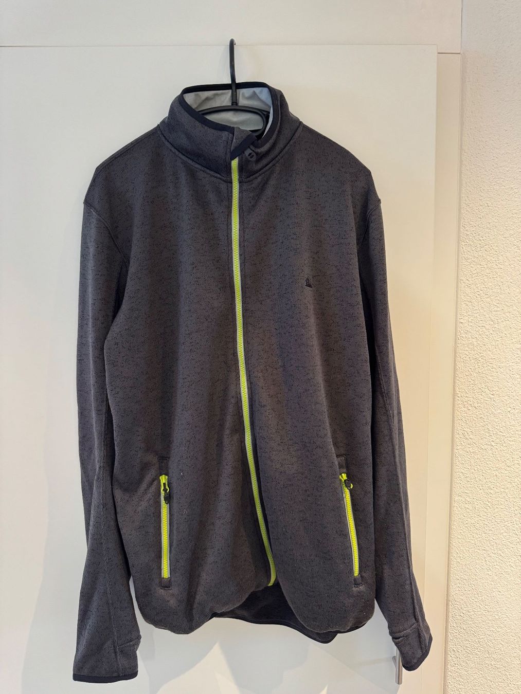 Quiksilver Pulls & Sweat-shirts: Quiksilver Fleece – D'occasion à Dielsdorf par Anthony111