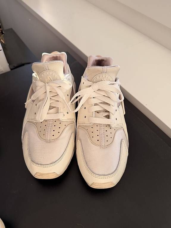 Scarpe da uomo: Nike Air Huarache – Usato da Allschwil venduto da Hamimi