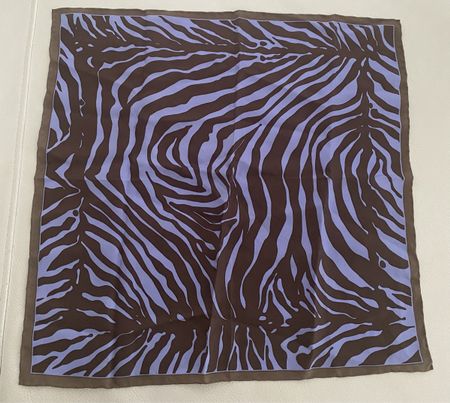 Seiden Foulard 🌸