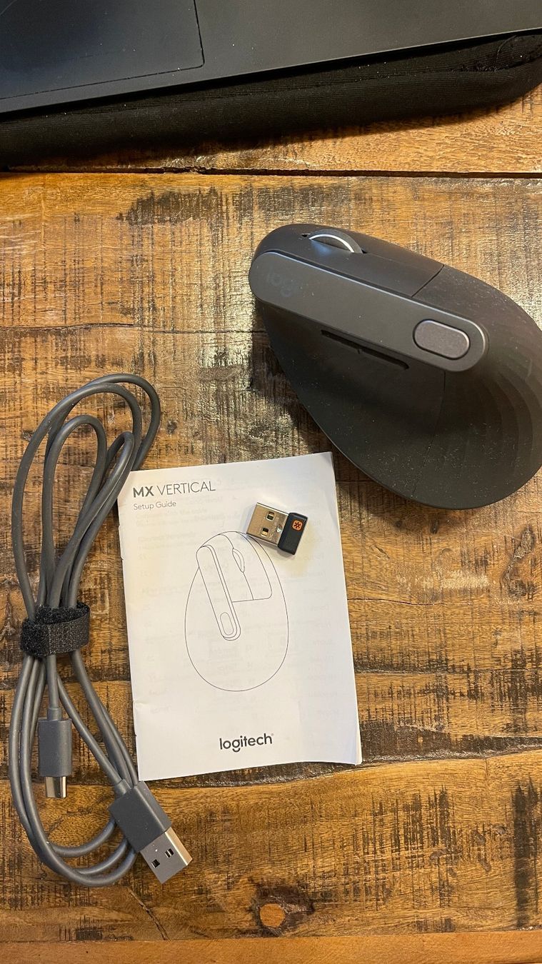 Logitech Mouse: MX Vertical Logitech Computermaus kabellos (neu) – Nuovo (secondo la descrizione) da Zürich venduto da astefsie 2
