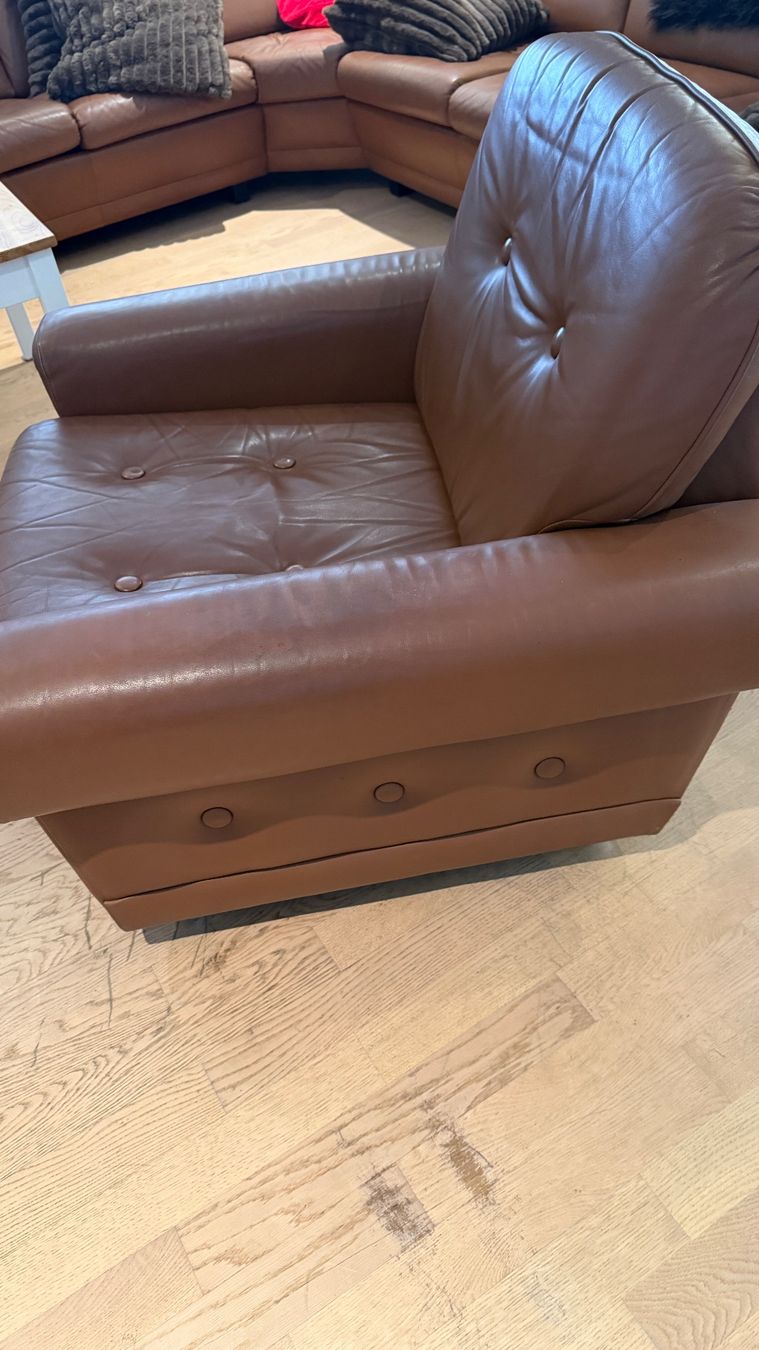 Divani: Super Angebot!!!VINTAGE Ecksofa mit Sessel Leder!!! – Usato da Oberbipp venduto da Angel_Queen 9