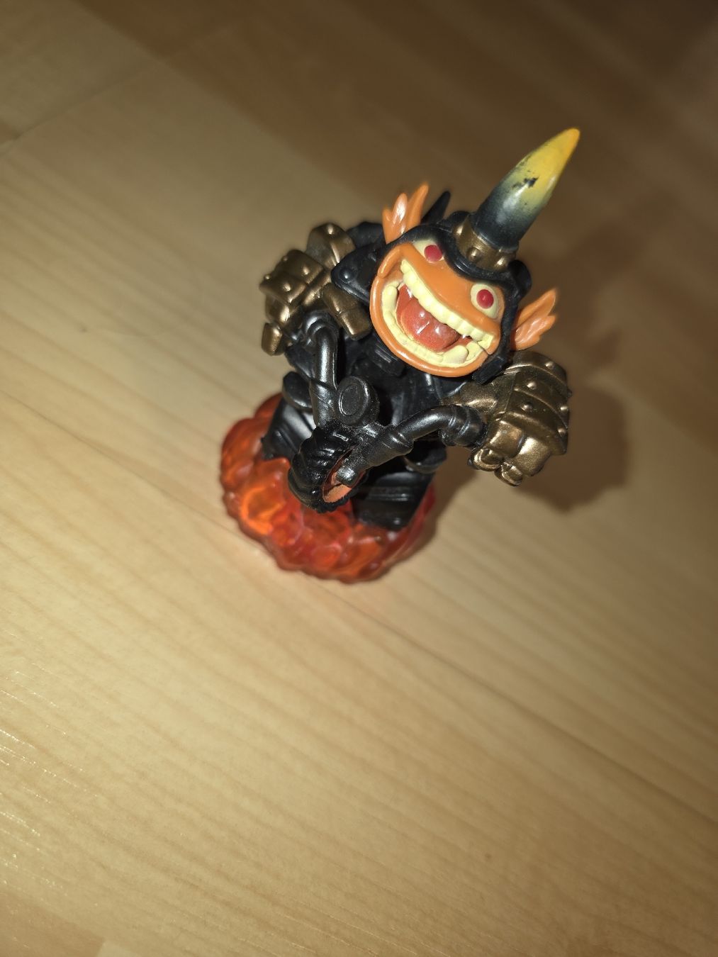 Statuette: skylander Figur - Hog Wild Fryno – Usato da Hottwil venduto da Humanoidprincezz