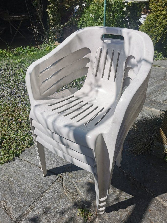 Tischset: Gartentisch oval mit 4 Stühlen – Gebraucht aus Wettingen von Biitel 5