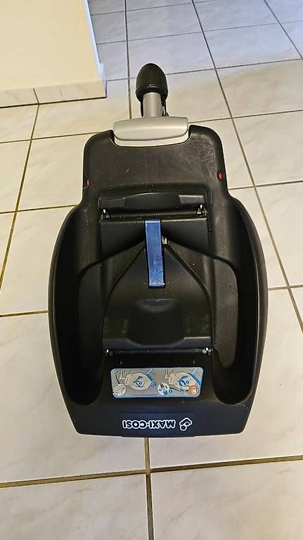 Seggiolini per auto: Maxi Cosi Pebble inkl. EasyBase2 – Usato da Hasle b. Burgdorf venduto da adiontour 4