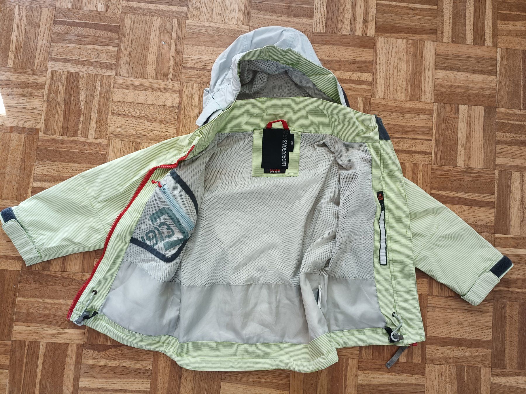 Didriksons Giacche & Cappotti: Didriksons Regenjacke Gr 92 Kinder grün – Usato da Oberhofen Thun'see venduto da cri_6md2 3