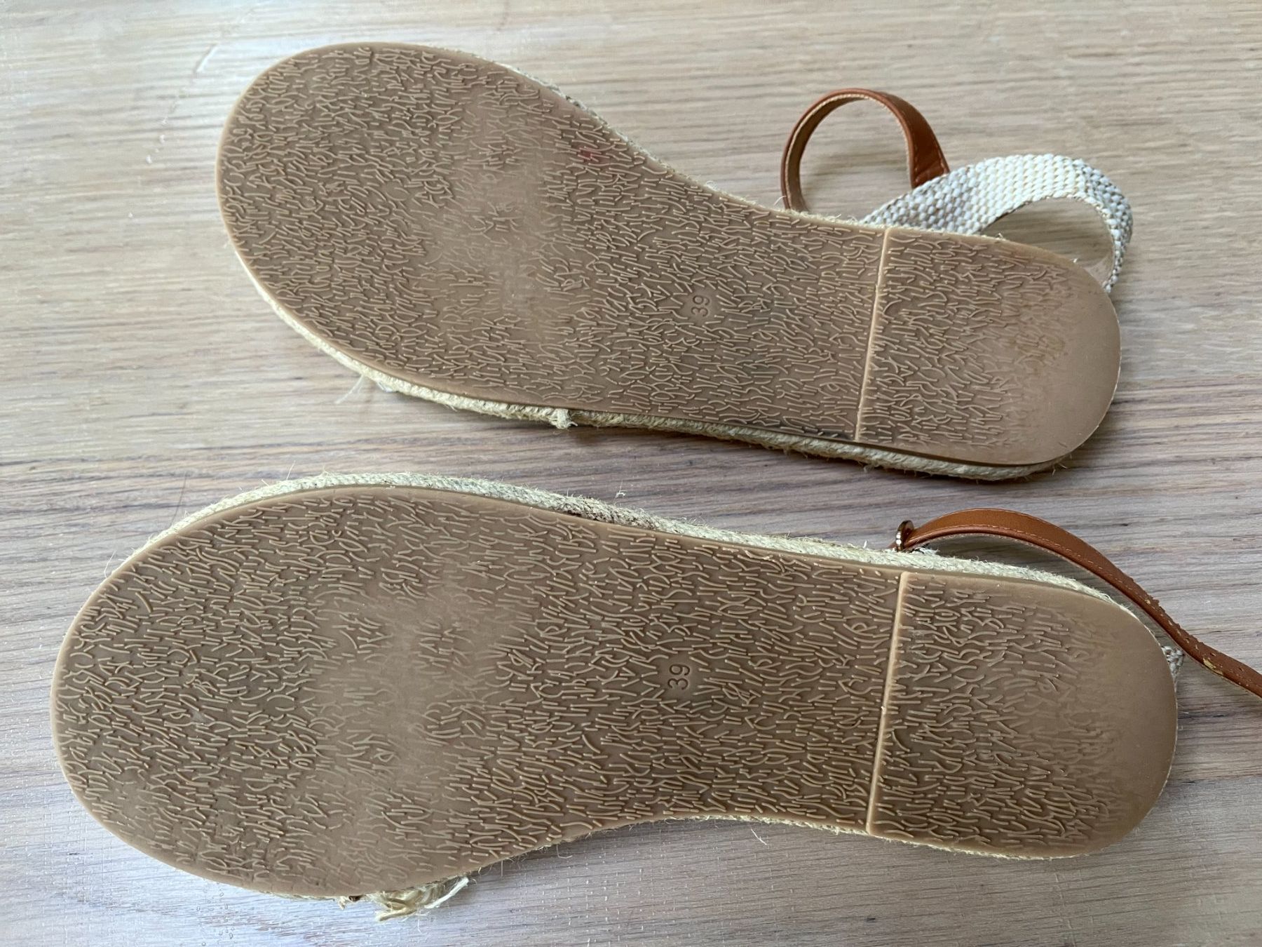 Scarpe per ragazze: Sandalen hellblau Gr. 39 – Usato da Oberrieden venduto da mcl_g5vk 1